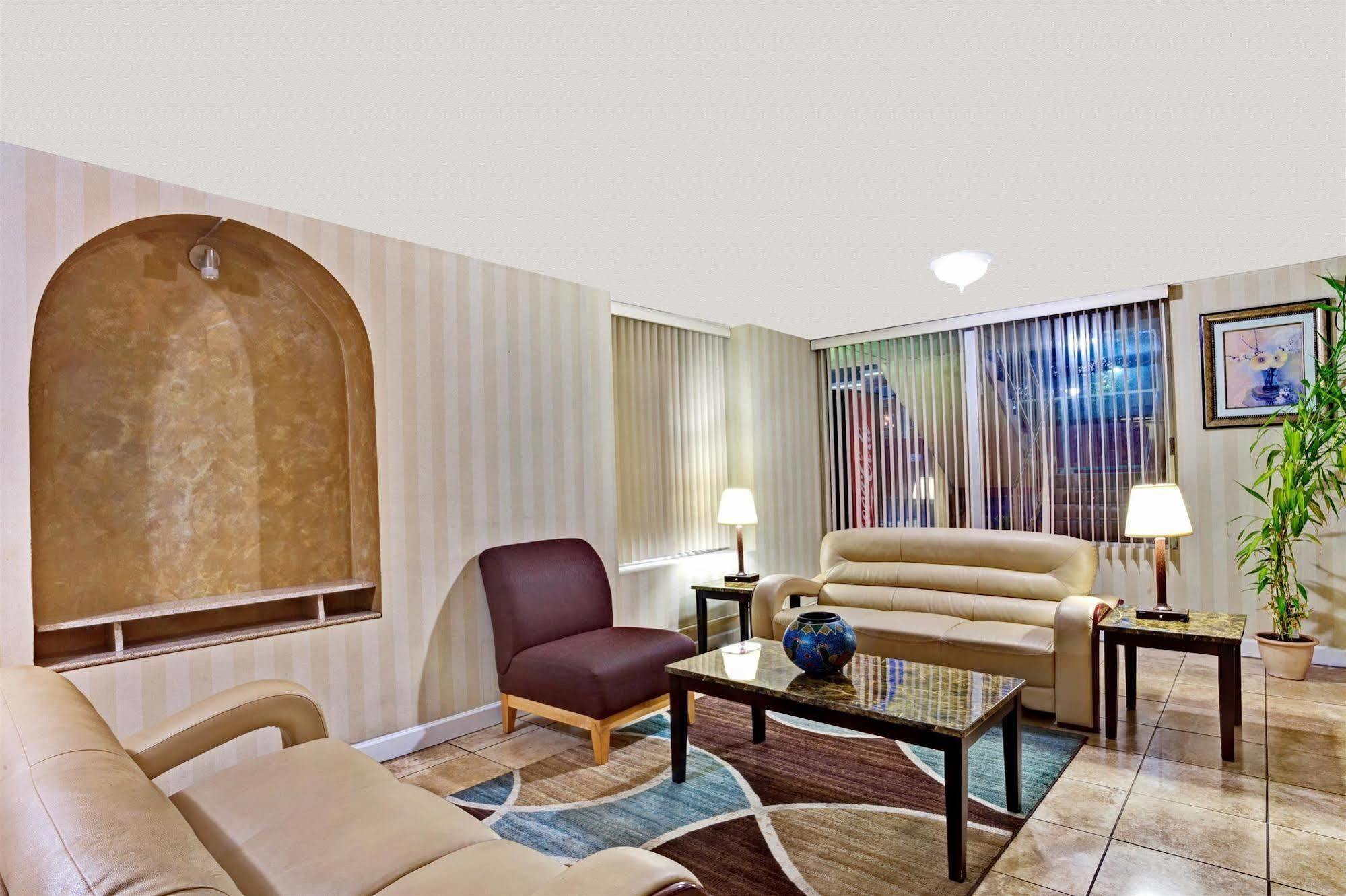 Super 8 By Wyndham Nashville Downtown Luaran gambar